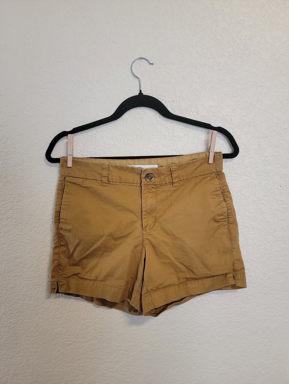 Old Navy Camel Chino Everyday Shorts